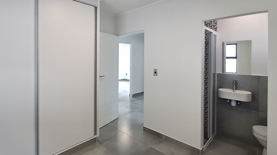 4 Bedroom Property for Sale in Shelley Point Western Cape